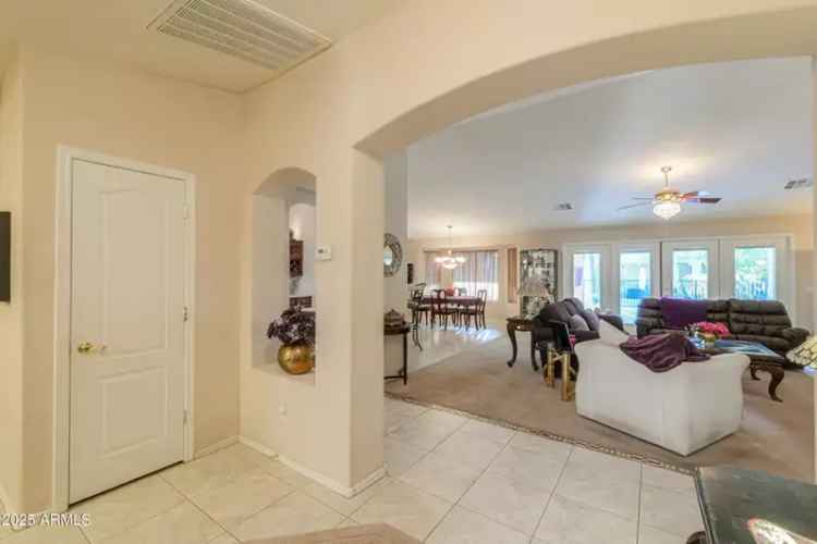 Single-family house For Sale in 143, South Los Cielos Lane, Casa Grande, Arizona