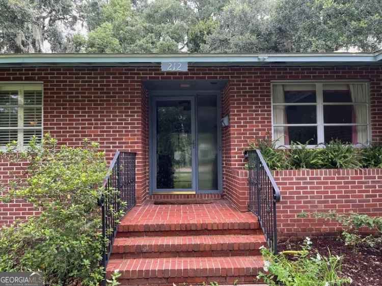 Single-family house For Sale in 212, Union Street, Brunswick, Georgia