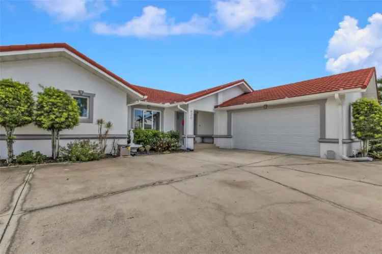 Single-family house For Sale in 820, Bal Harbor Boulevard, Punta Gorda, Florida