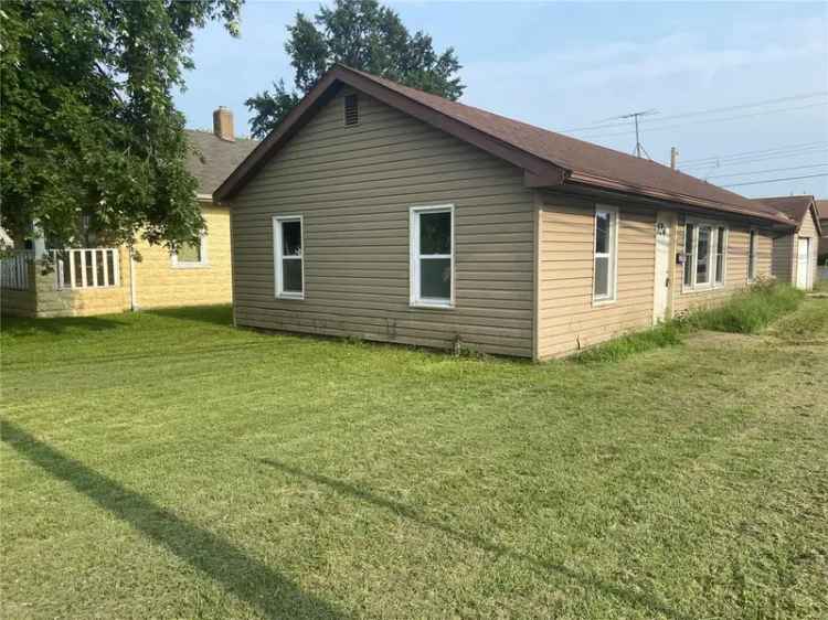 Single-family house For Sale in 2600, East 25th Street, Granite City, Illinois