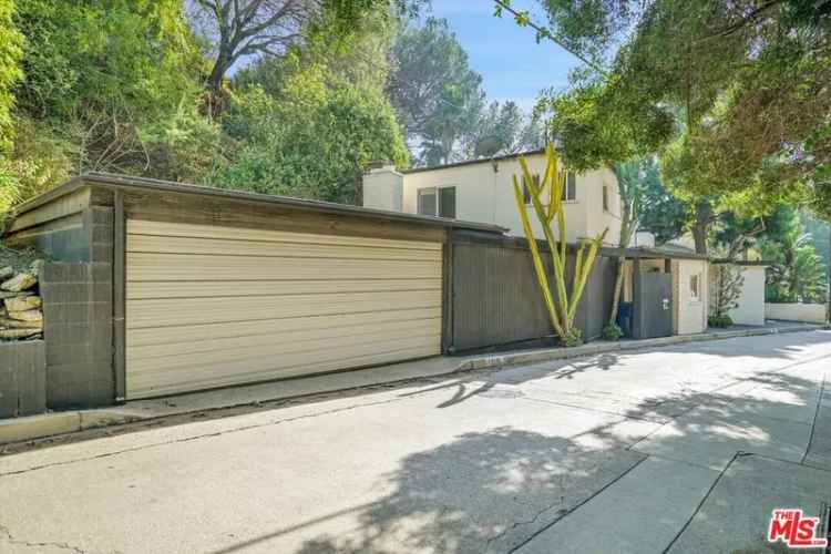 Single-family house For Sale in 1710, Franklin Canyon Drive, Beverly Hills, California