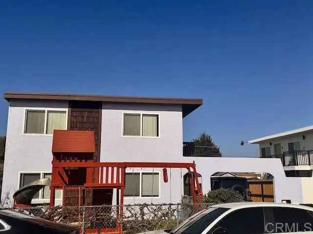 Multi-family house For Sale in 1422, Dubuque Street, Oceanside, California