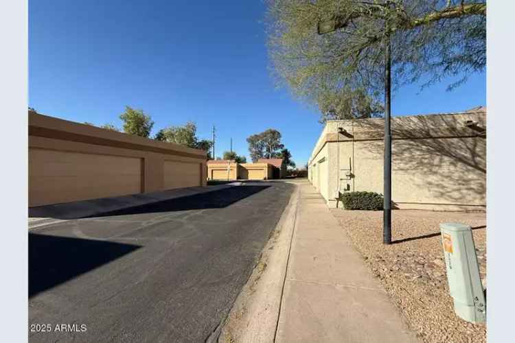 House For Sale in 1319, East Susan Lane, Tempe, Arizona