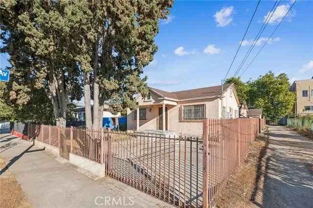 Multi-family house For Sale in 2853, East 6th Street, Los Angeles, California