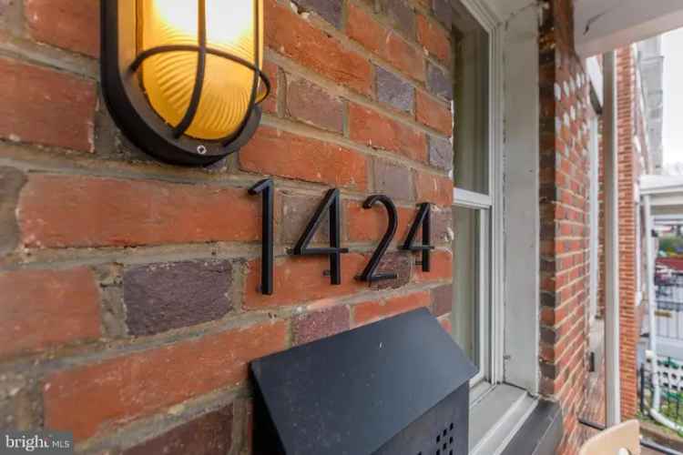 House For Sale in 1424, C Street Northeast, Washington, District of Columbia