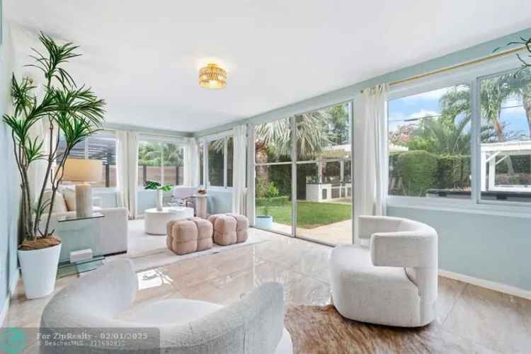 Single-family house For Sale in 741, Fairway Drive, Miami Beach, Florida