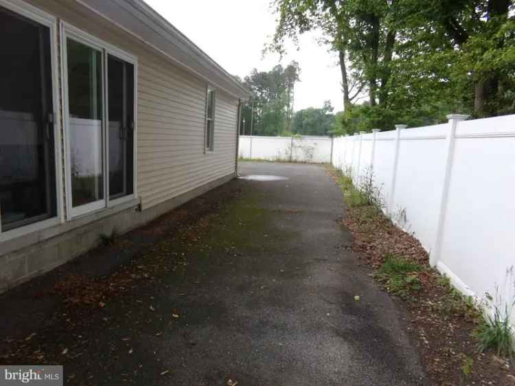 Single-family house For Sale in Millsboro, Delaware