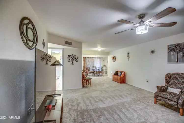 Single-family house For Sale in 19413, North Concho Circle, Sun City, Arizona