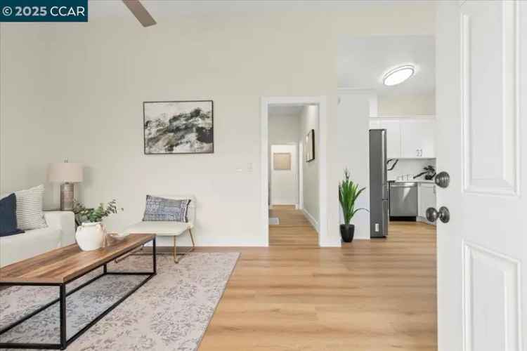 Condo For Sale in 3106;3108, Chestnut Street, Oakland, California