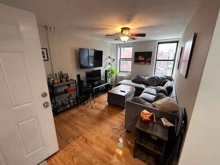 4 Bed 2 Bath North End Apartment for Rent