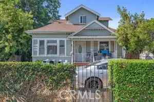 Multi-family house For Sale in 1026, 23rd Street, Santa Monica, California