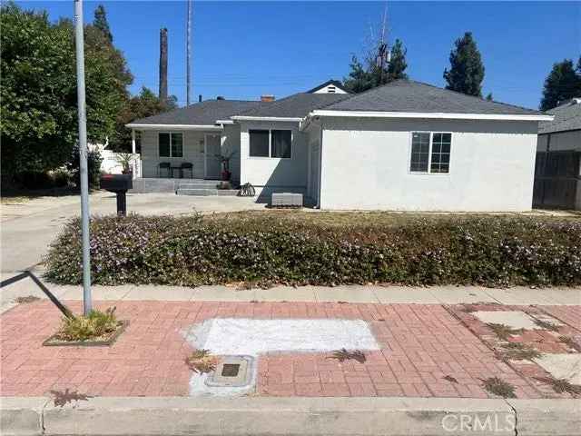 Single-family house For Sale in 18763, Sunburst Street, Los Angeles, California