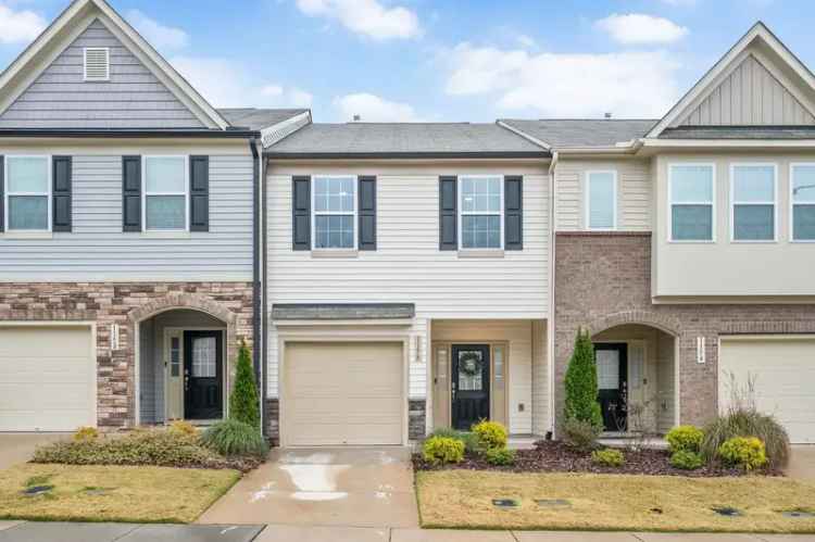 3 Bed 2.5 Bath Townhome Near Downtown Durham and RTP