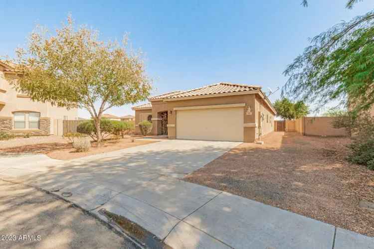 Single-family house For Sale in 1880, North Parkside Lane, Casa Grande, Arizona