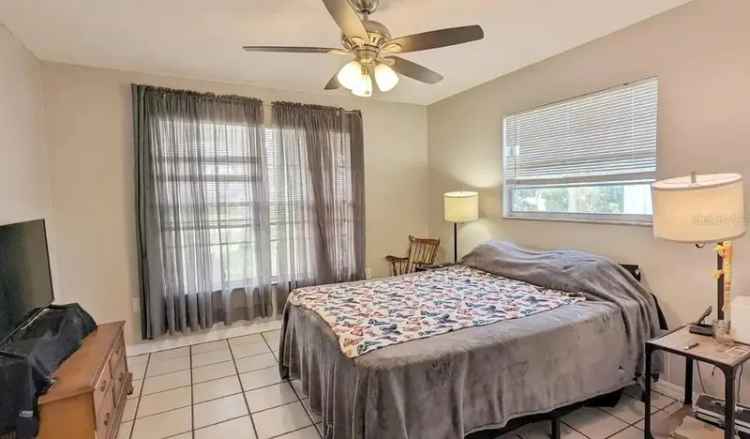 Single-family house For Sale in 152, Clemson Road, South Venice, Florida