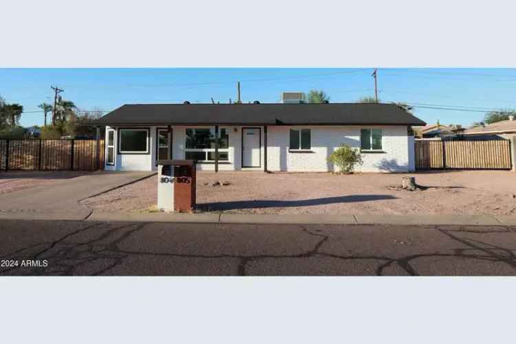 Single-family house For Sale in Apache Junction, Arizona