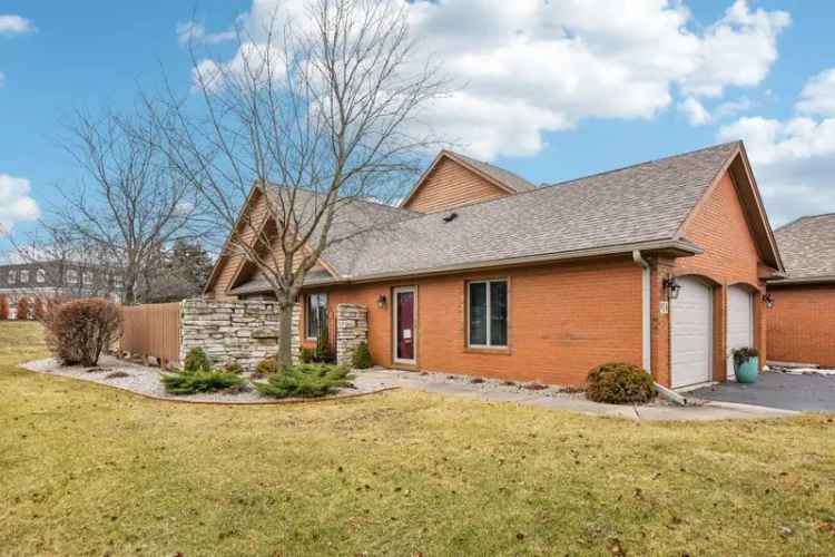 House For Sale in 924, Cornwallis Lane, Munster, Indiana