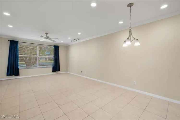 House For Sale in Fort Myers, Florida