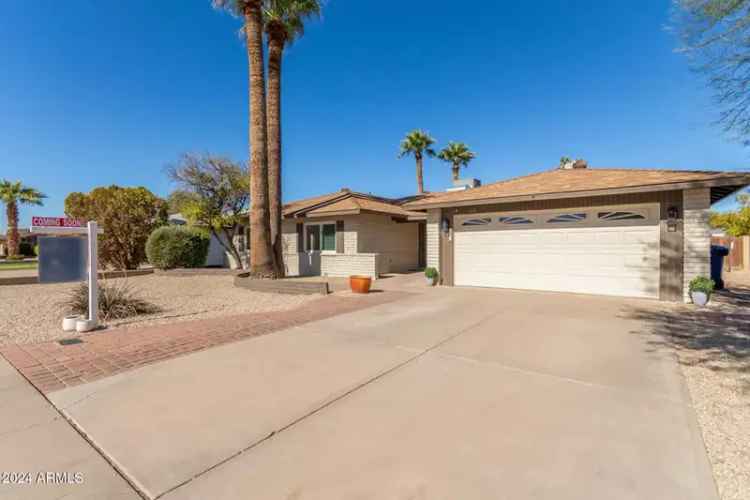 Single-family house For Sale in Tempe, Arizona