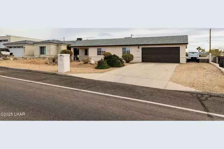 Single-family house For Sale in 2650, Havasupai Boulevard, Lake Havasu City, Arizona