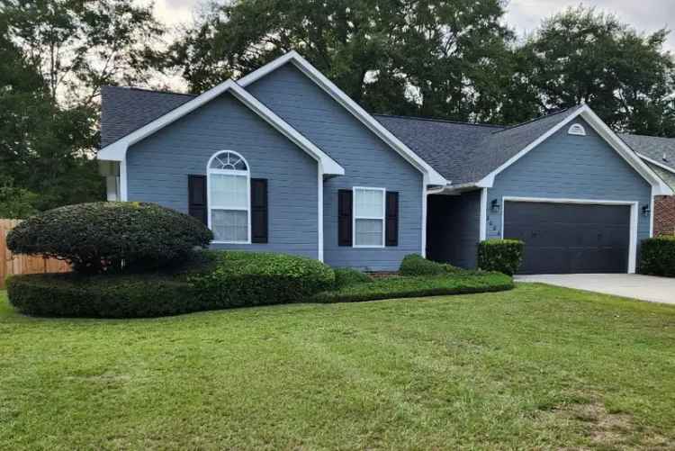 3-Bedroom 2-Bathroom Home for Rent near Fort Liberty