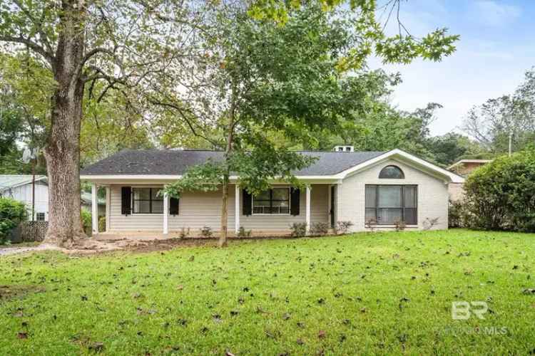 Single-family house For Sale in Mobile, Alabama