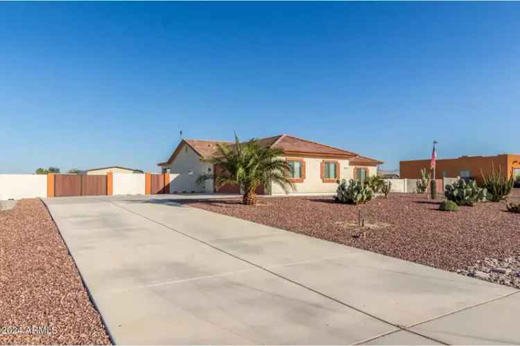 Single-family house For Sale in 30124, West McKinley Street, Buckeye, Arizona