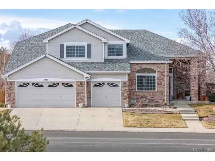 Single-family house For Sale in 18981, East Belleview Place, Centennial, Colorado