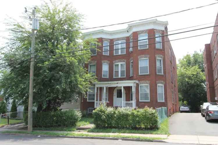 Multi-family house For Sale in 63, Whitmore Street, Hartford, Connecticut