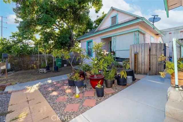 Multi-family house For Sale in 2301, Daly Street, Los Angeles, California