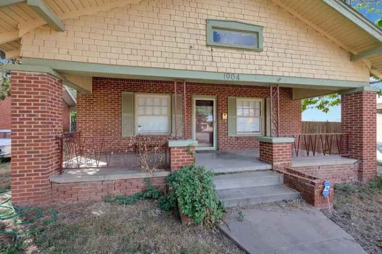 Single-family house For Sale in 1904, South Harrison Street, Amarillo, Texas