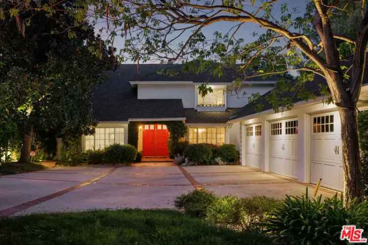 Single-family house For Sale in 17137, Addison Street, Los Angeles, California