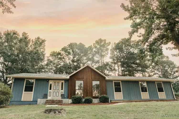 Single-family house For Sale in 1104, Willow Oaks Drive, Ozark, Alabama