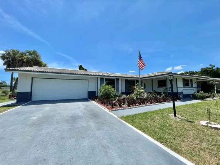 Single-family house For Sale in 1629, Birchcrest Boulevard, Port Charlotte, Florida