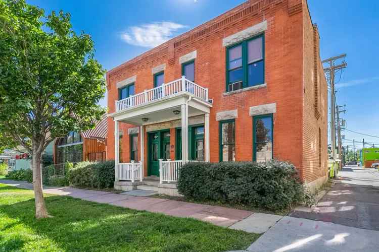 Apartments for Rent in Historic Golden Triangle Building