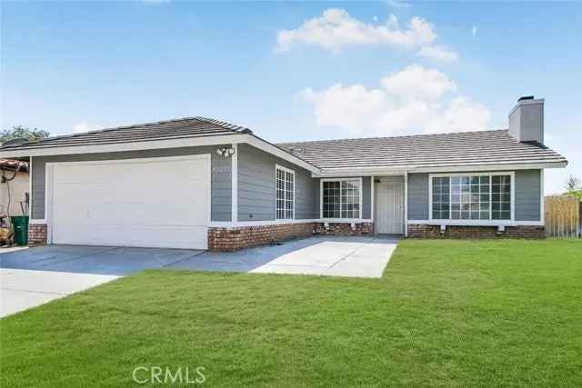 Single-family house For Sale in 45241, 18th Street East, Lancaster, California