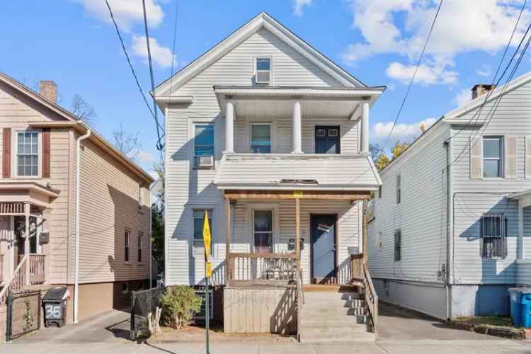 Multi-family house For Sale in 33, Stevens Street, New Haven, Connecticut