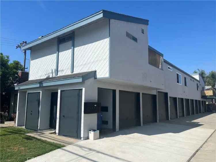 Multi-family house For Sale in 2501, Florida Street, Huntington Beach, California