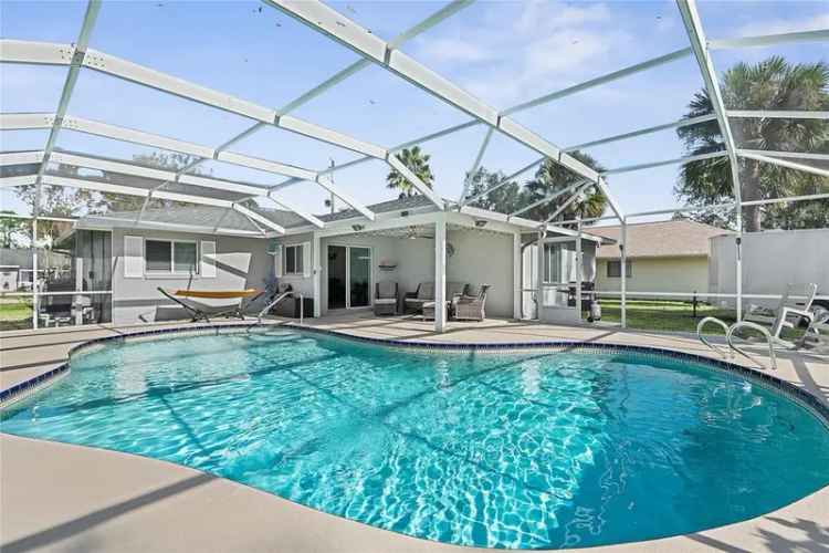 Single-family house For Sale in 28, Pine Grove Drive, Palm Coast, Florida