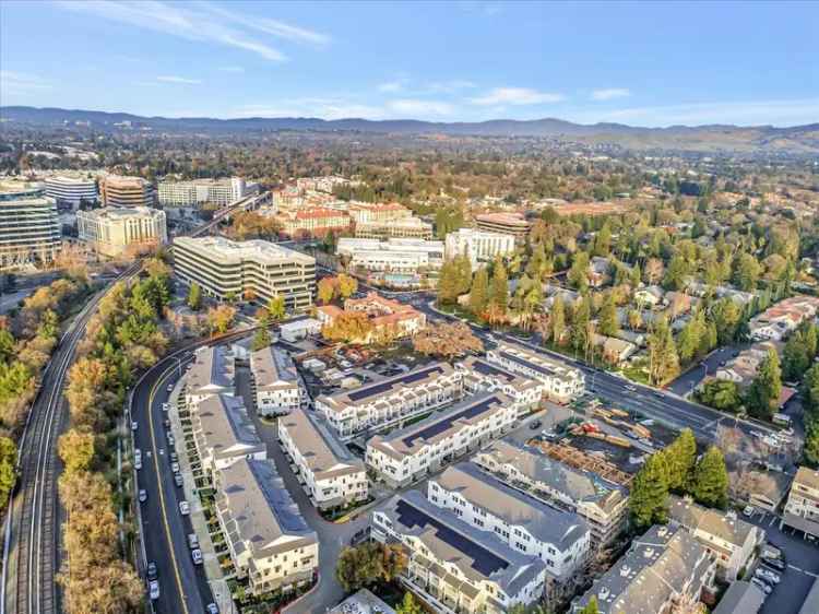 Condo For Sale in Walnut Creek, California