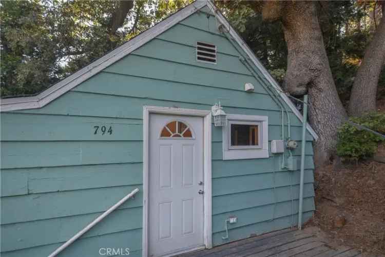 Single-family house For Sale in Lake Arrowhead, California