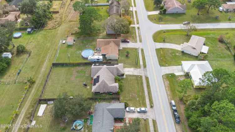 Single-family house For Sale in 1063, Lamplighter Drive Northwest, Palm Bay, Florida