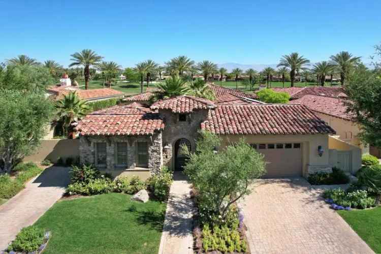 Single-family house For Sale in Indian Wells, California