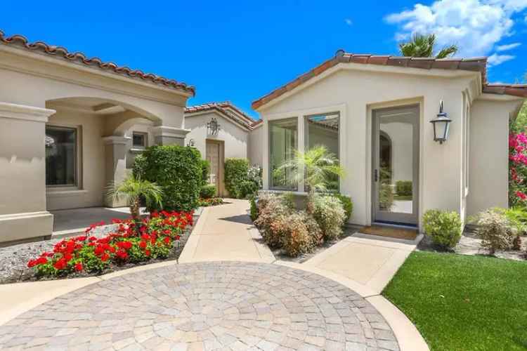 Single-family house For Sale in Indian Wells, California