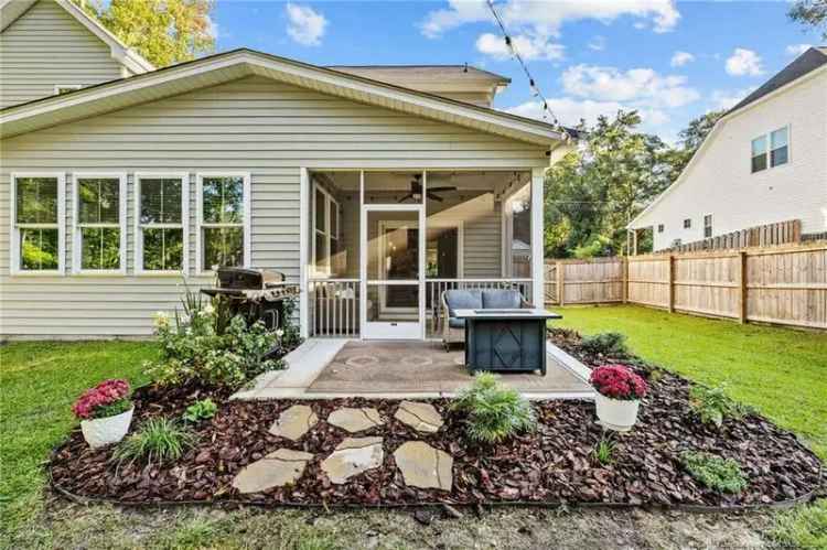 Single-family house For Sale in Aberdeen, North Carolina