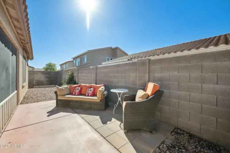 Single-family house For Sale in 2724, South Chaparral Road, Apache Junction, Arizona