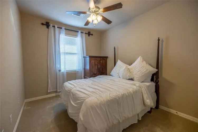 House For Sale in Arlington, Texas