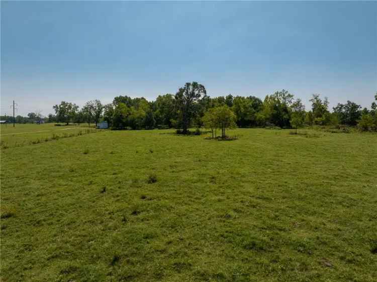 Land For Sale in 21191, Keck Road, Siloam Springs, Arkansas