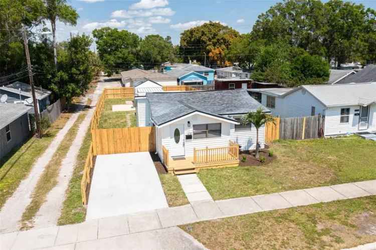 Single-family house For Sale in 2731, 40th Avenue North, Saint Petersburg, Florida