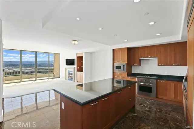 Condo For Sale in Irvine, California